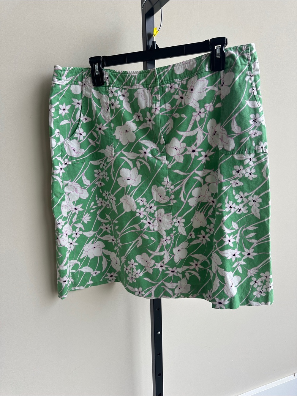 Jones Wear Sport green skirt size 16